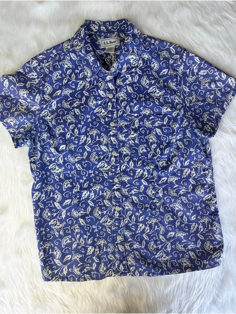 Vintage L.L. Bean Floral Button Down Shirt Sz M Navy Blue Cottage Print